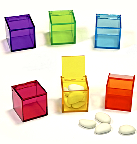 Scatola in plexiglass trasparente cm. 4,5x4,5x4,5 in 6 colori assortiti